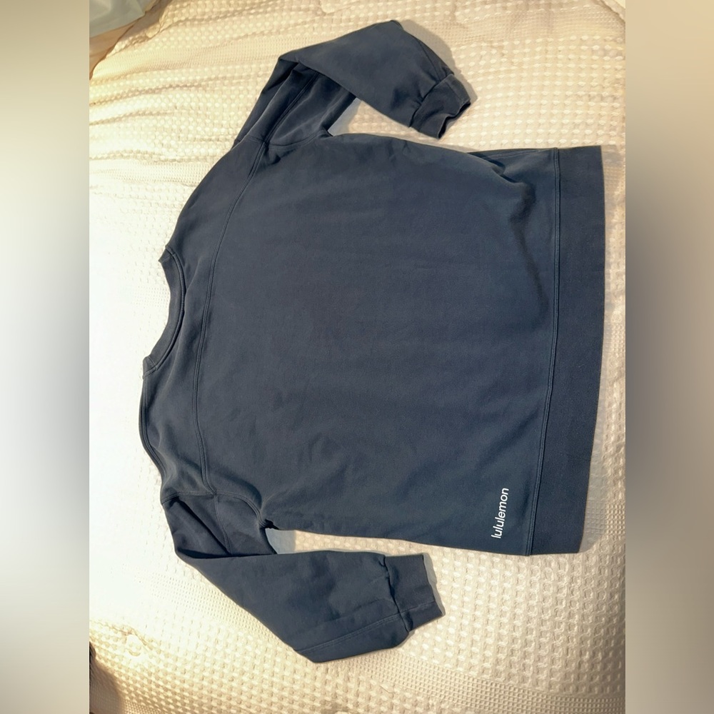 Lululemon Perfectly Oversized Crew Pullover. Size 12. Lake Blue - Picture 6 of 7